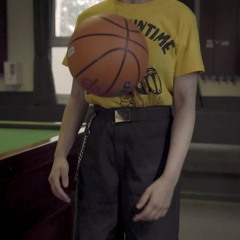 Kerri Jefferis and Sophie Chapman talk to the local actors in their film.