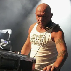 Junior Vasquez 'Junior's World' 103.5 FM WKTU, NYC 9-3-2004' (Manny'z Tapez)