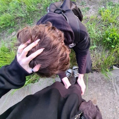 ملتهي ب دنياي