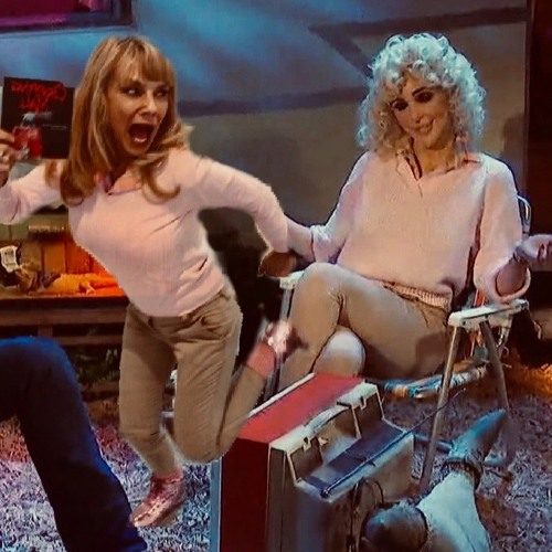 Choppin’ it Up with Kelli Maroney
