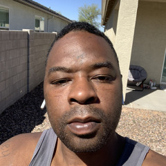 PRETTY WHITE CHICKmp3