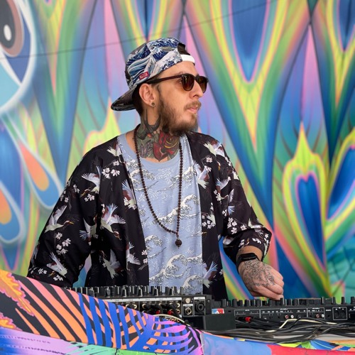 Go2Sky - Tripfoundation (mnml breaks)