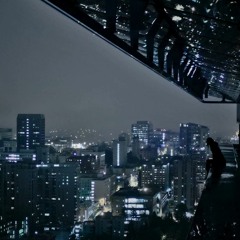 Between Alleys And Buildings