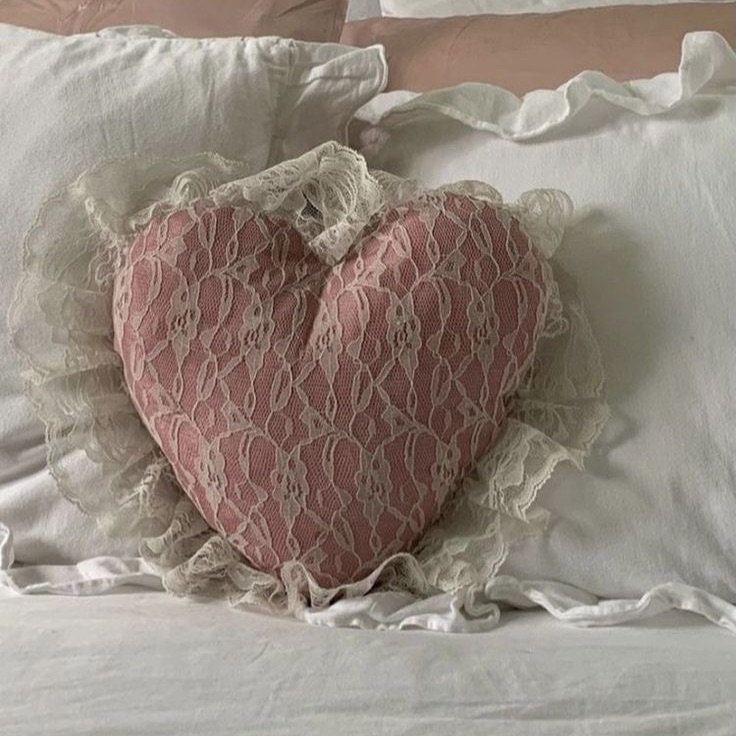 knife @ pillow fight sped up