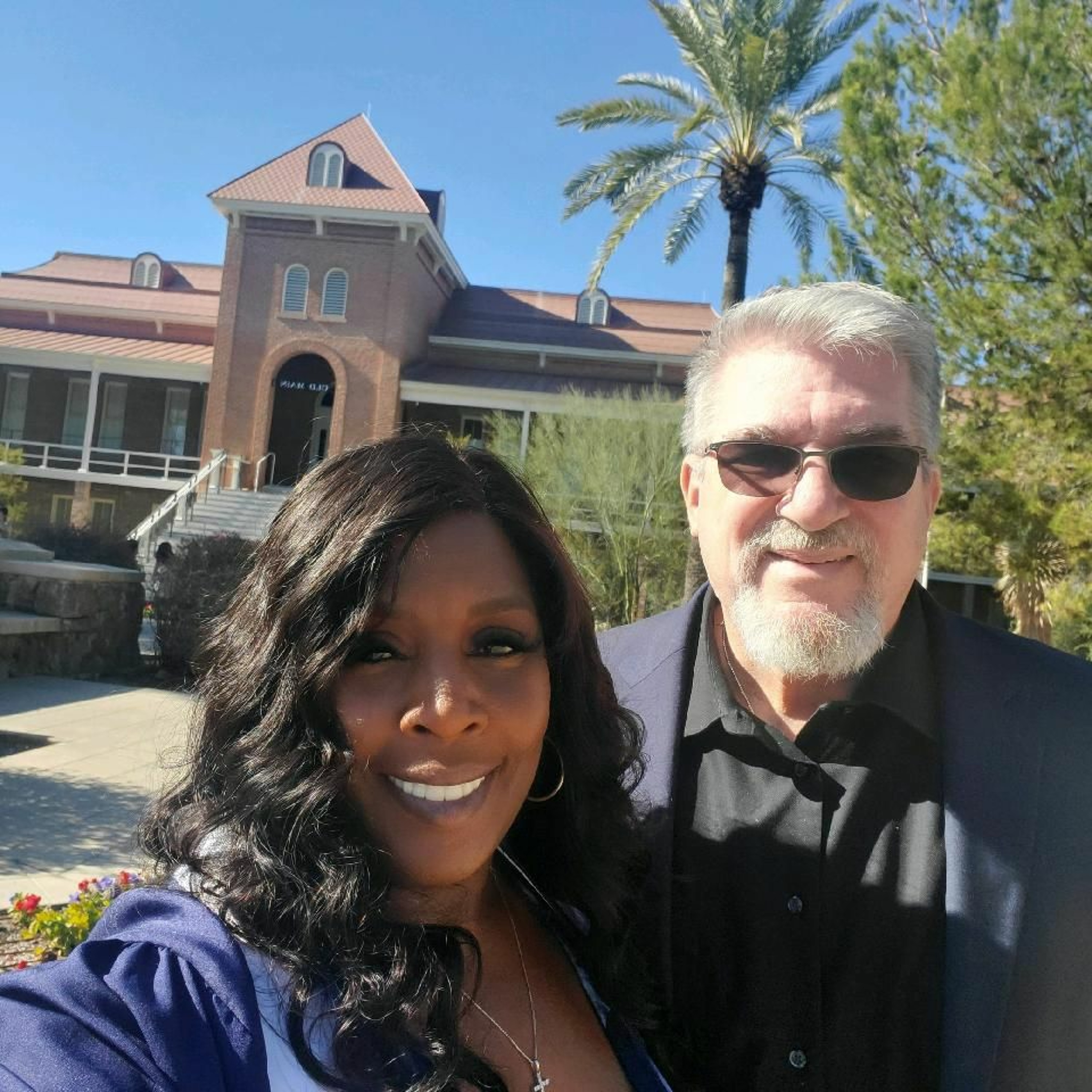 12/30/22 - Roger & Lisa Marsh Reflect on Past, Looking to the Future & Enjoying Right Now episode artwork