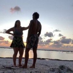 AVEC ELLE-TAHITIAN SCIENTIST (PINKSIDE)