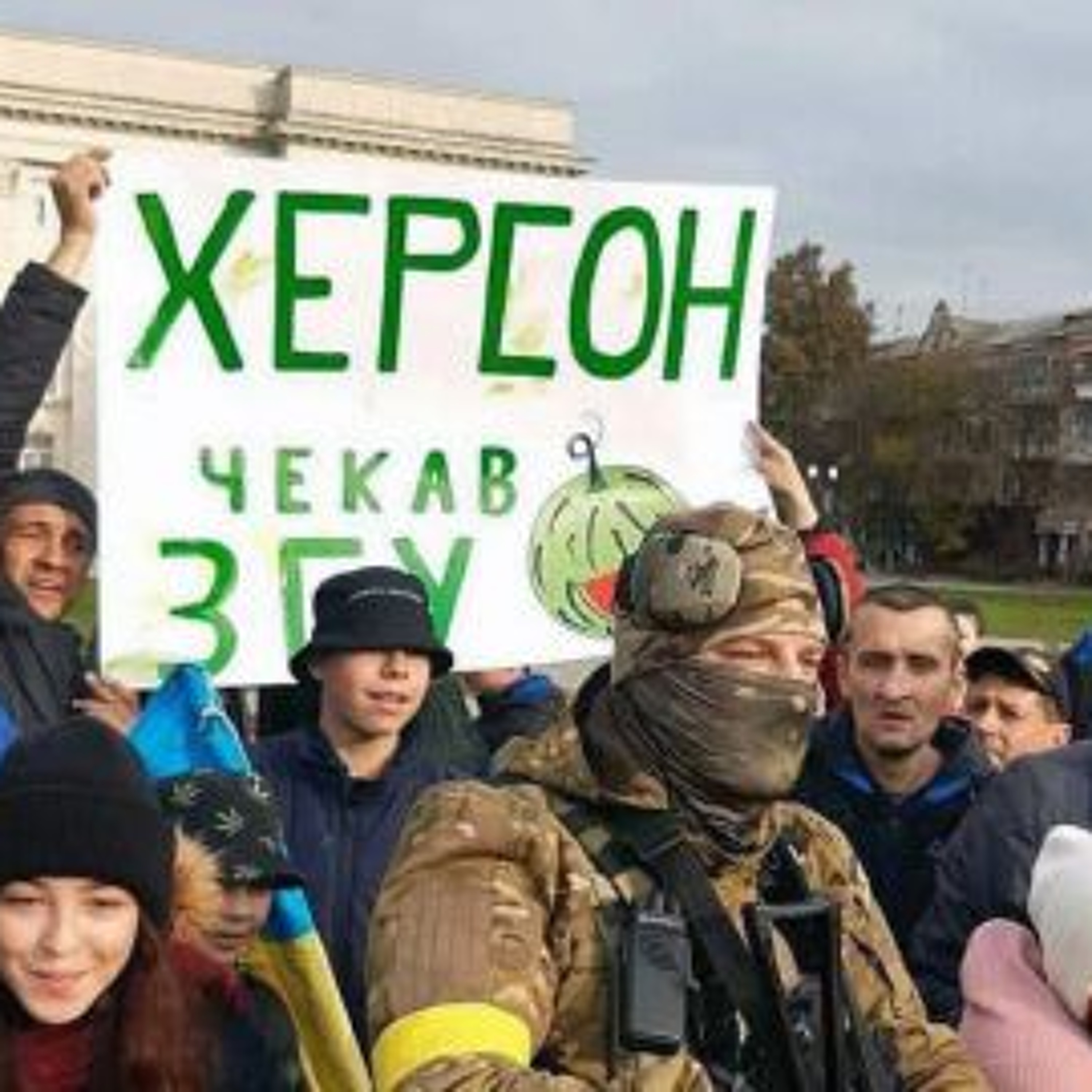 Як деокупація змінила херсонців: виїзний етер із Херсона до Дня визволення міста