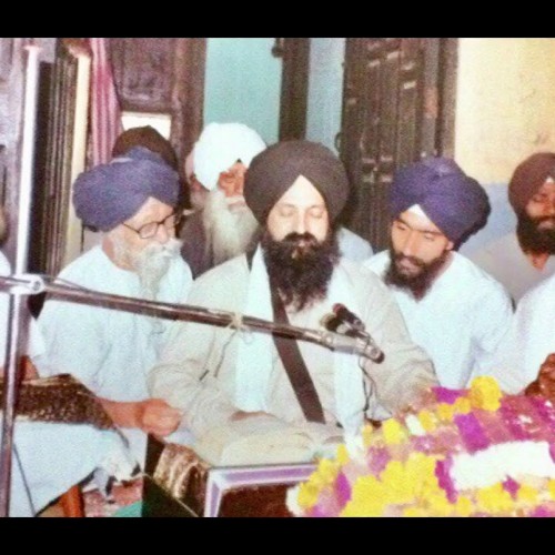 Dr Pritam Singh Ji Anjaan - amrit har har naam hai meree jindurreei (Puratan Kirtan)