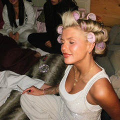 Skye Newman - Hairdresser (Darren Damour Remix)