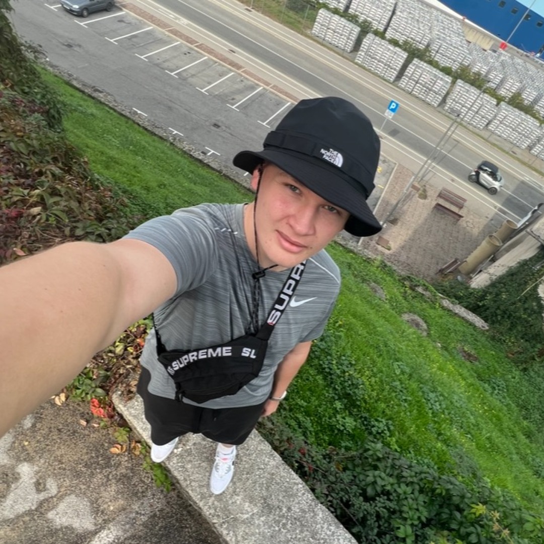 Stream Central Cee On A House Beat (HNZ MIX) by Sam Hansson