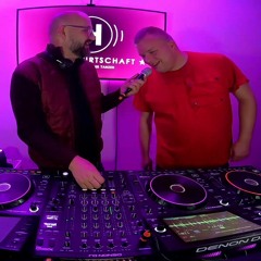 HOUSEWIRTSCHAFT (42) - Eine Portion Alex Gerber Und Ein Klecks Max