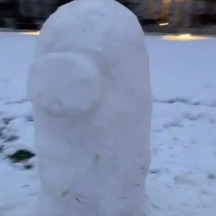 Among us snowman (amogus snowman meme)