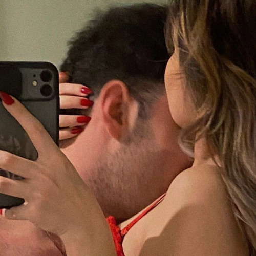 مستحيل هتعيش في بُعدي أو تحسّ الدنيا كاملة .