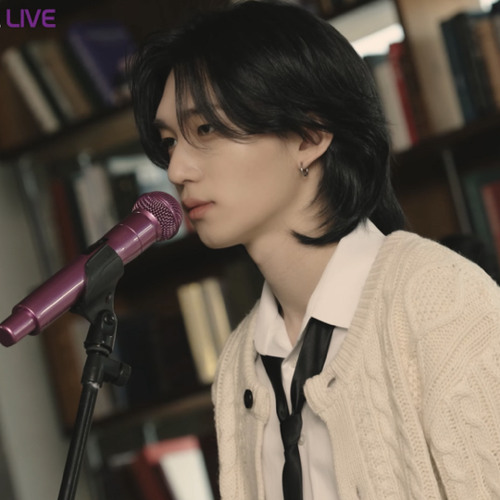 Theo 테오 (P1Harmony) - 반이라서 (Half Of My Heart) Live ver.