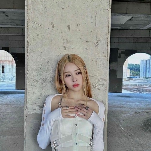 yunjin(le sserafim) I≠doll sped up + echo