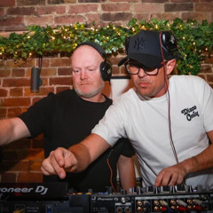 04.Dolly Rockers @ Maxines 50th.mp3