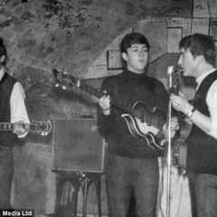 Paul McCartney - September in the Rain (AI)