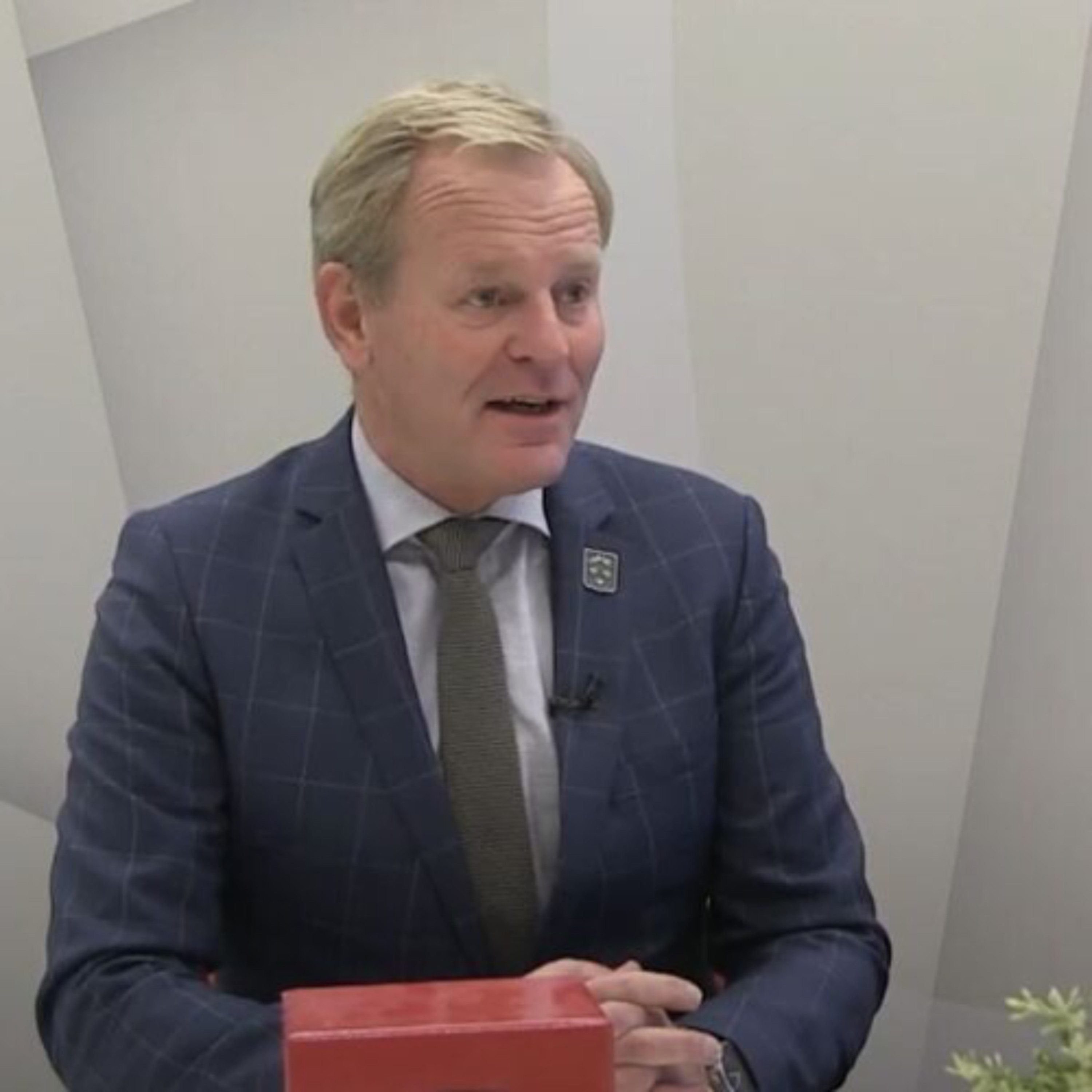 2026-07-10 Burgemeester Fred van Trigt over zijn laatste gemeenteraad in Zoeterwoude episode artwork