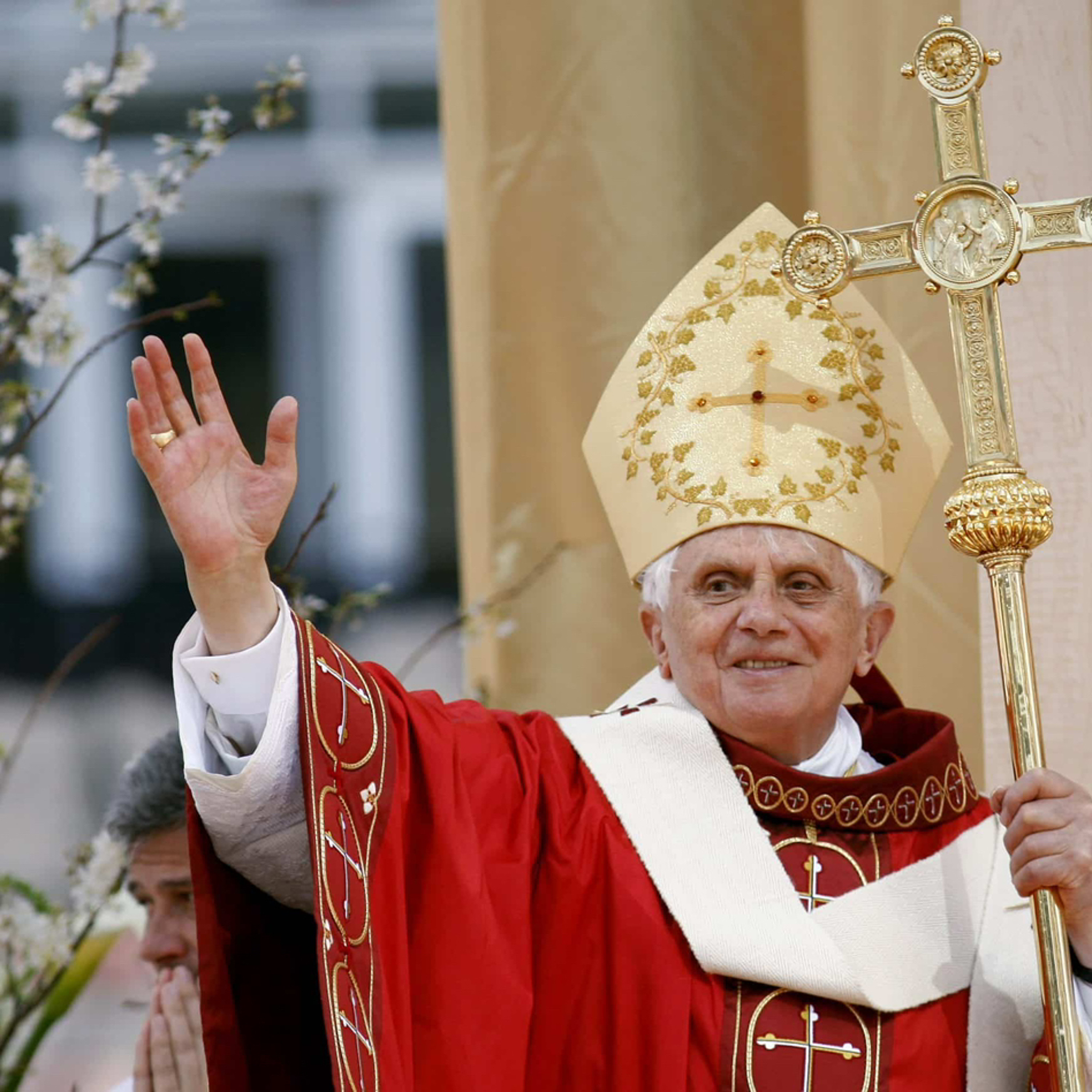 Pope Benedict XVI School of Prayer #21 - Prayer of Jesus & Miraculous action episode artwork