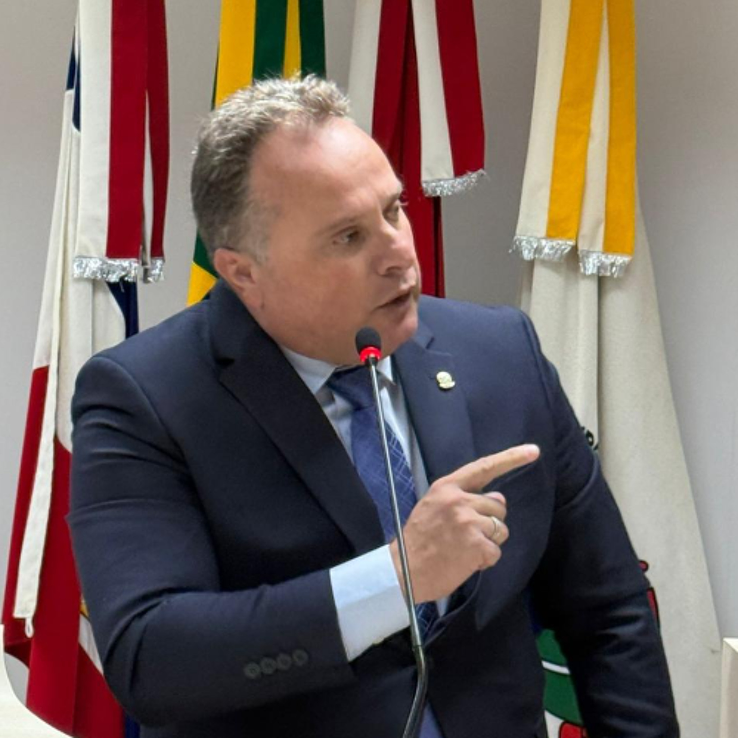 Joel Cavanholi retorna à presidência da Câmara de Orleans após oito dias como prefeito em exercício episode artwork