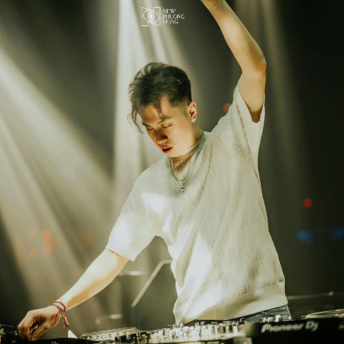 Stream Full Track Thái Hoàng 2025 Vol 3 - Nam Cry Mix by Nam Cry