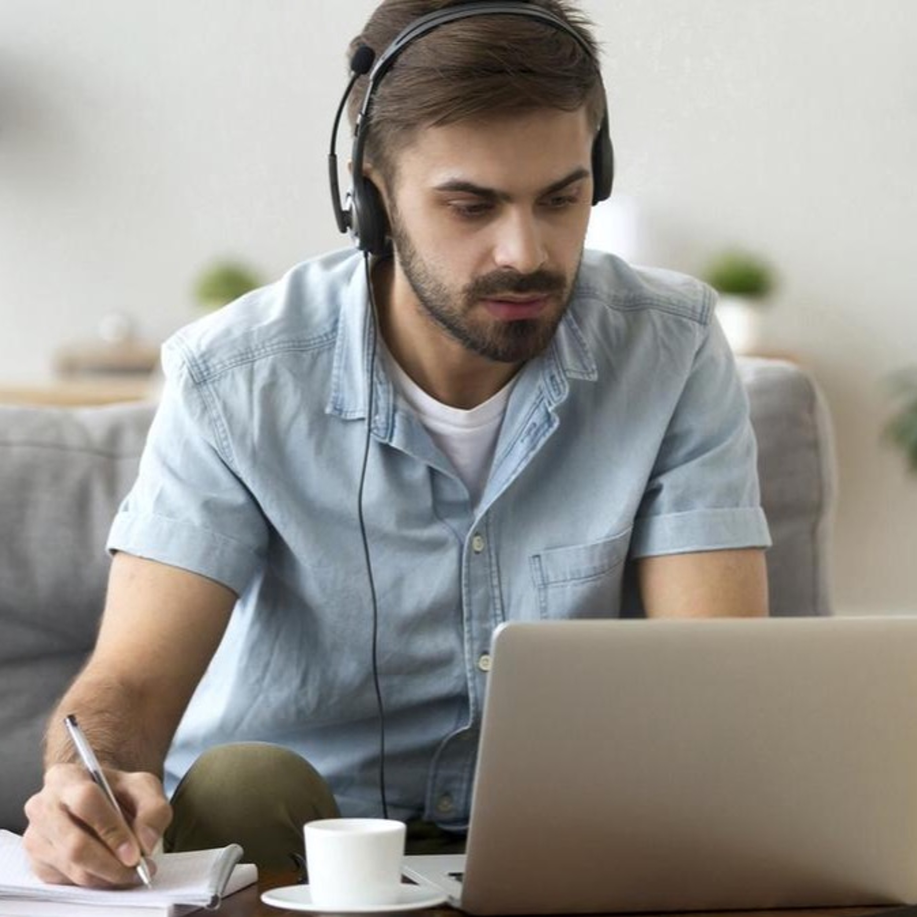 Do Students in the UAE Score Better in Exams When Taught Online? (15.04.21) episode artwork