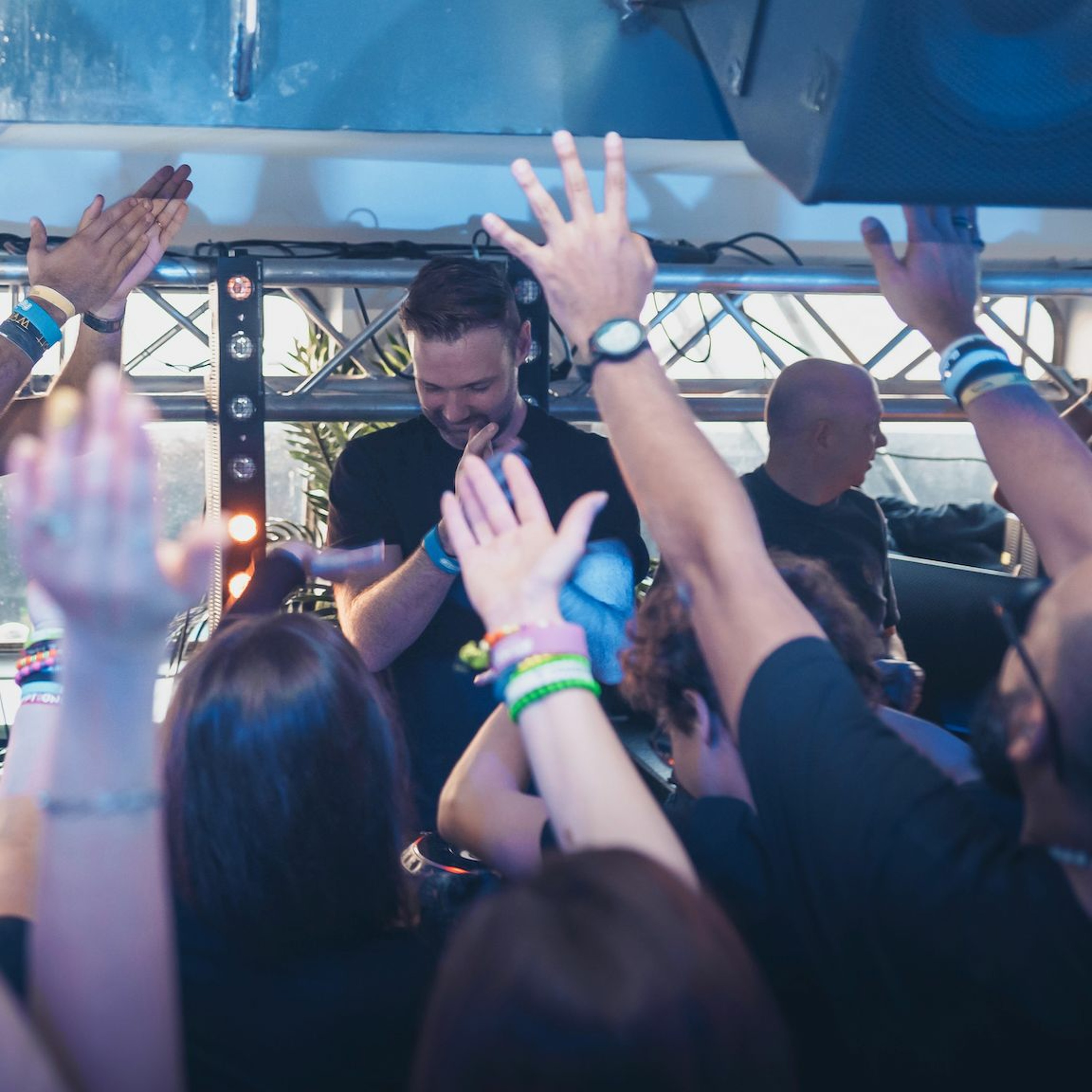 Paul Thomas presents UV Radio