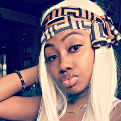 Kassie Foriegn - Poppin