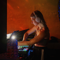 Stay Tuned - Vol. 9 (LIVE at Ziekenhouse & Techno!)