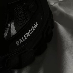 im da 1 (@1krika x @imzachrii)