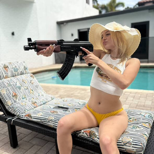 2HK24/7 (prod. taelevaughn)