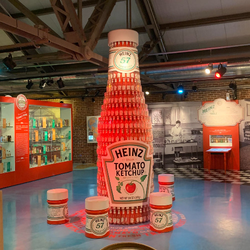 Audio Postcard - A night out in some of Pittsburgh's most historic places!