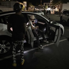 walk in feat. @twinnomp