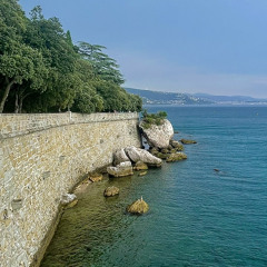 Byggi upp veggi - Smekkleysa 8.mars’24