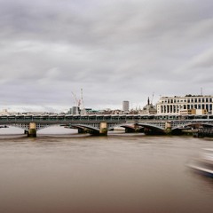 Millennium Bridge, 11am
