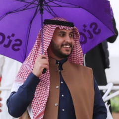 وأحسنُ منكَ لم ترى قطُ عيني.