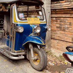 MOVING ON #16 - Tuktuk Vibes, Chiang Mai, Thailand