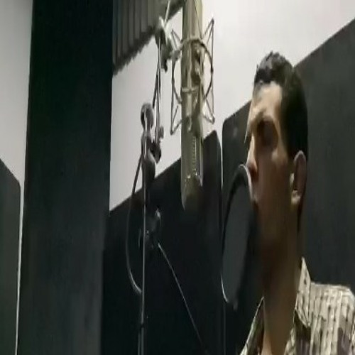 يااحلي عيون بدوب فيها من اصاحب مين واتس 01110062073