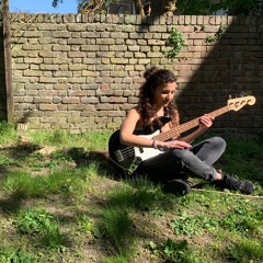 Sunny jam in the garden