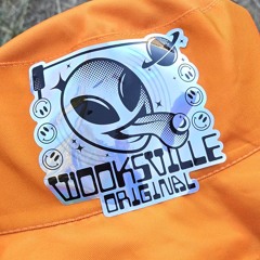 Feral Friday👽(wooksville)💚