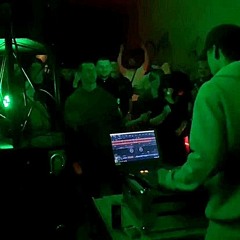 Techno an, Welt aus! Live Set (150-155bpm)