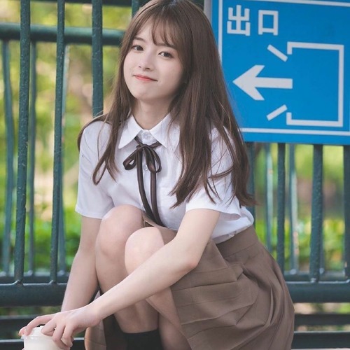 buôn đôi tay nhau ra