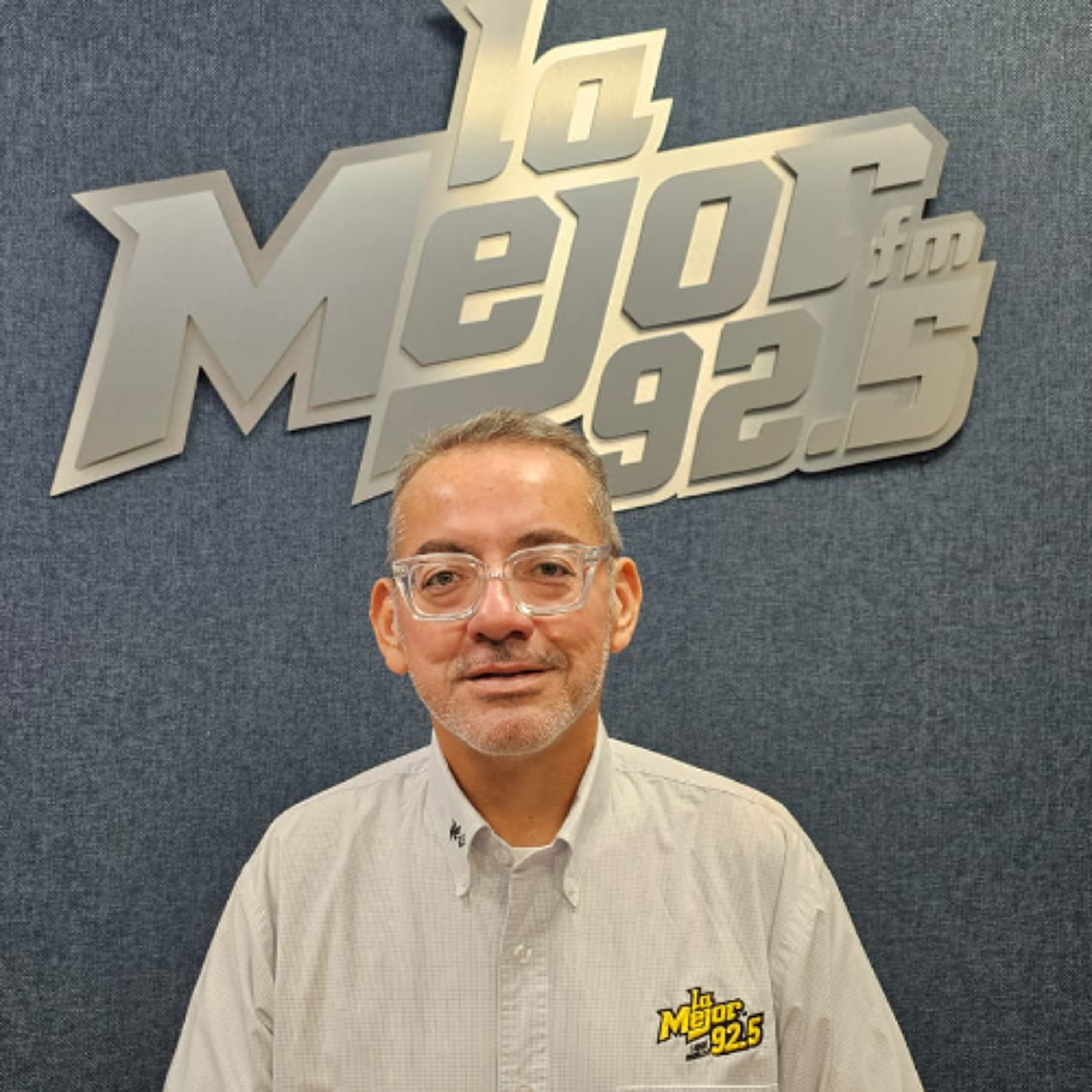Comentario de Max Cortés: Ni barbarie ni estridencia para México episode artwork