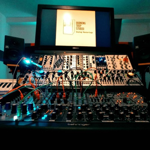 Phantom Deep - Mutable Waldorf ( 3 synths Improvisation)