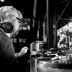 Saturday Session : All Vinyl Progressive House early 90s-Mid 2000s