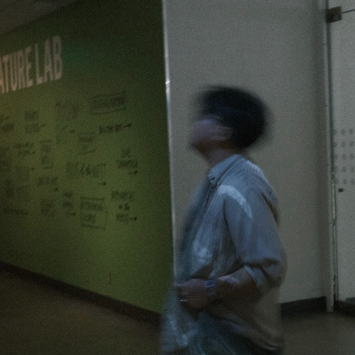 về với tôi