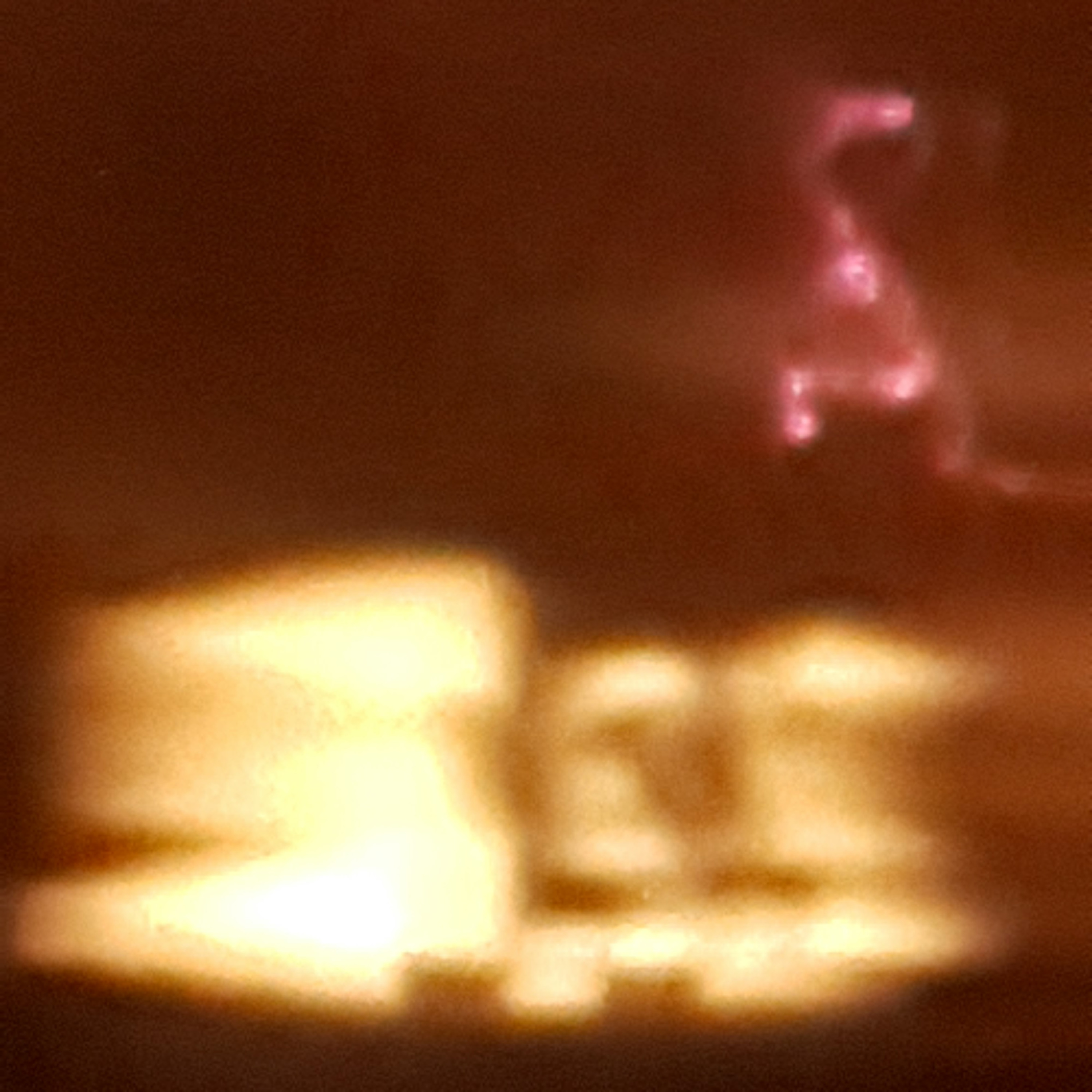 Tenduron Glitch 2025 episode artwork