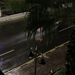 تعال أدفى بحضني عن براد الشوق :(