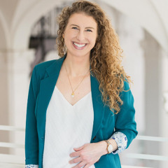 Ep. 108- Workplace Romance - Leah Stiegler