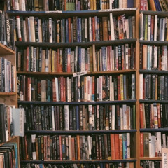 لا زلت أنَا أشعُر بحضرته..